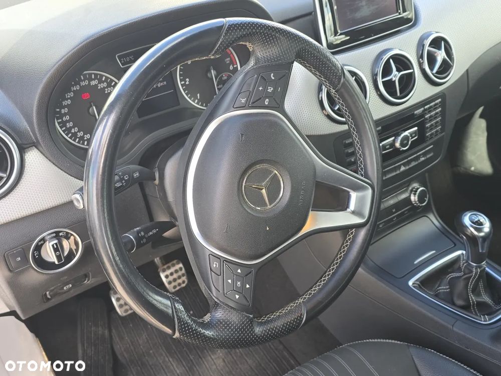 Mercedes-Benz Klasa B 180 CDI BlueEFFICIENCY Edition 1 - 17
