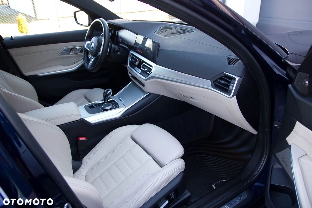 BMW Seria 3 - 12