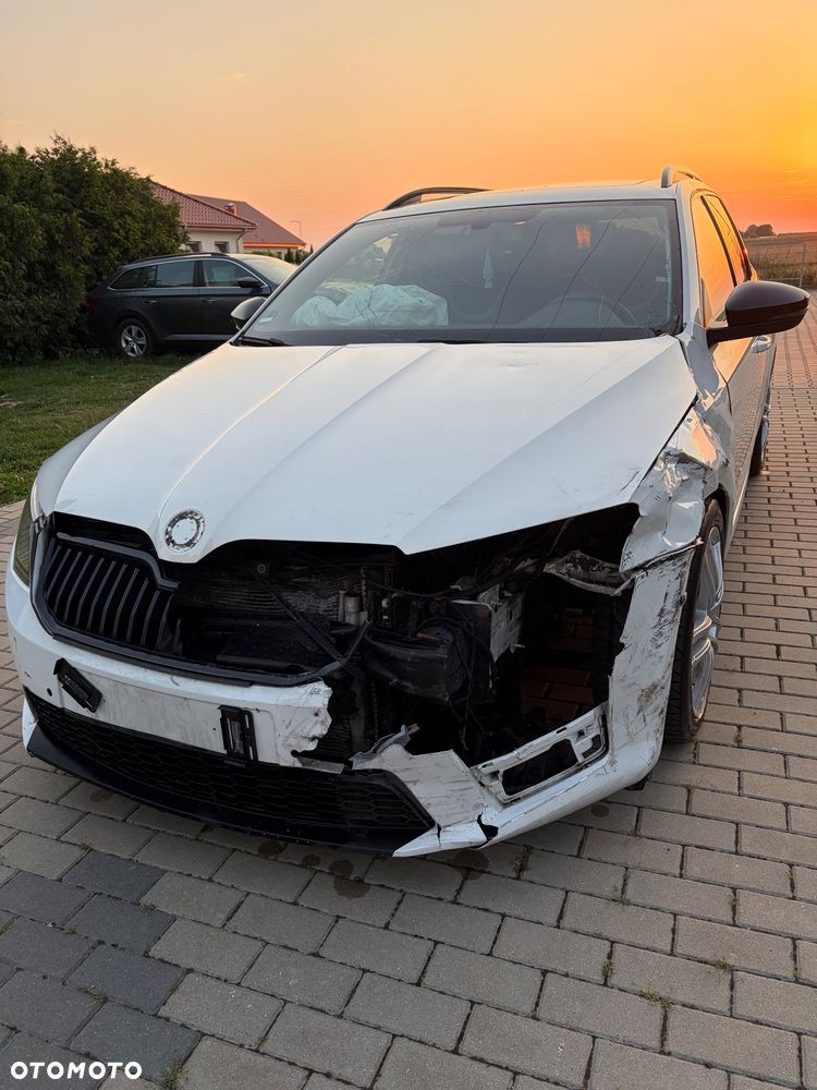 Skoda Octavia 2.0 TDI RS DSG - 4