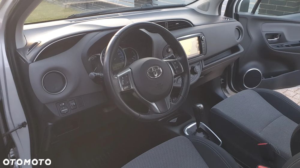 Toyota Yaris - 16