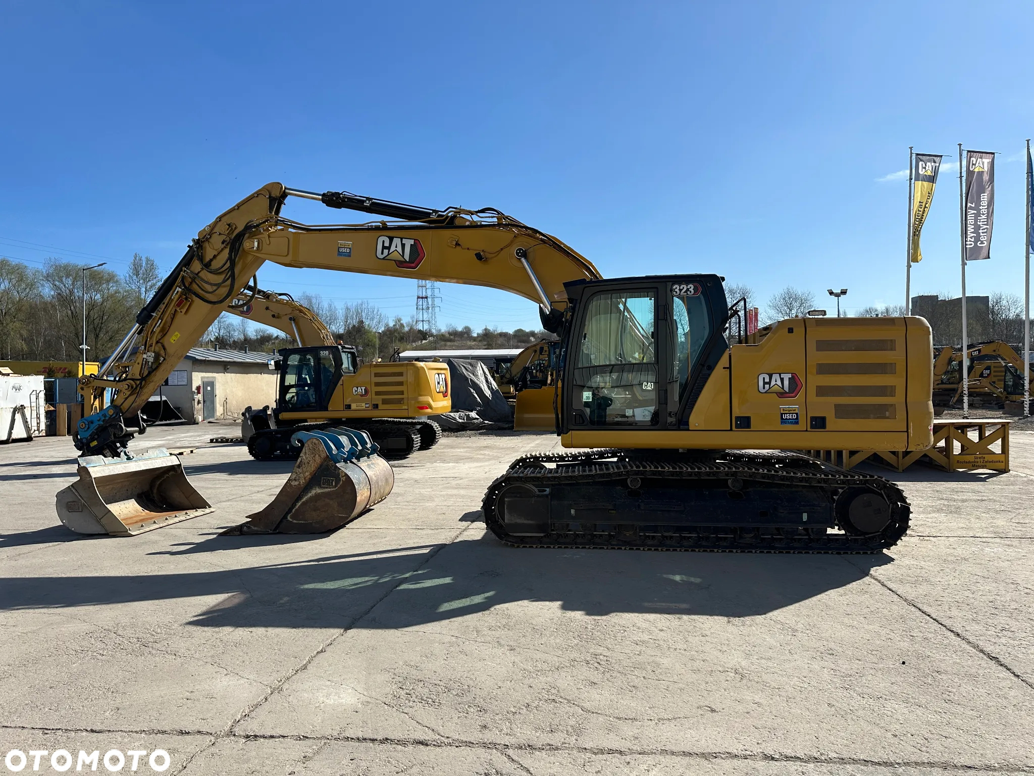 Caterpillar 323 - 7