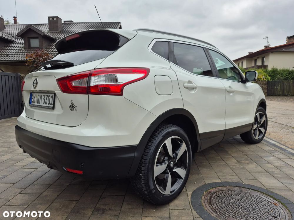 Nissan Qashqai 1.6 dCi TEKNA+ - 12