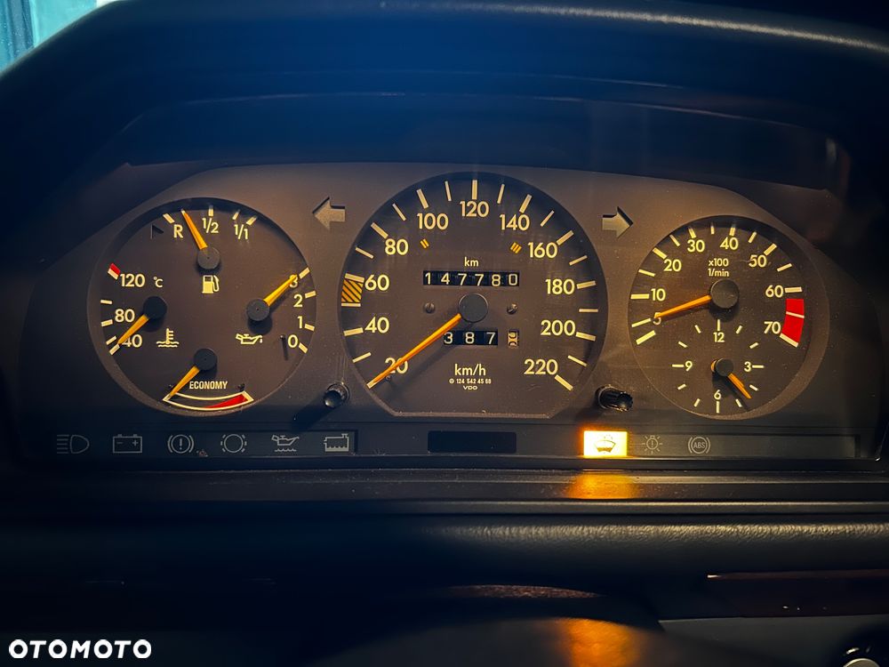 Mercedes-Benz W124 (1984-1993) - 17