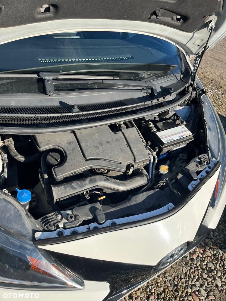 Toyota Aygo x-play - 15