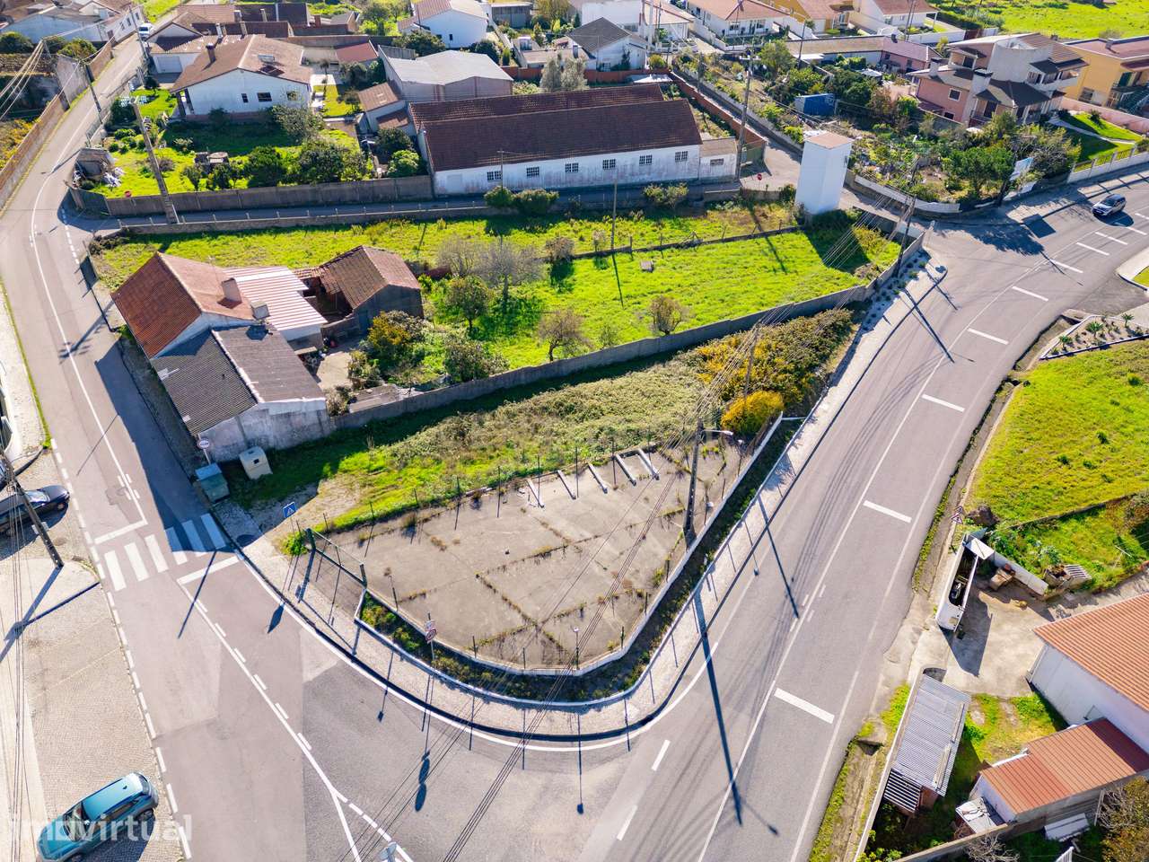 Terreno com boa visiblidade - Rua do Lavadouro, Moita, Marinha Grande - Grande imagem: 2/21