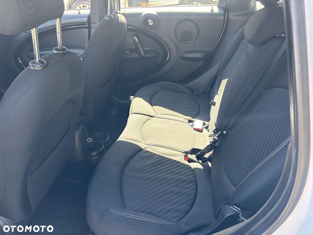 MINI Countryman - 16