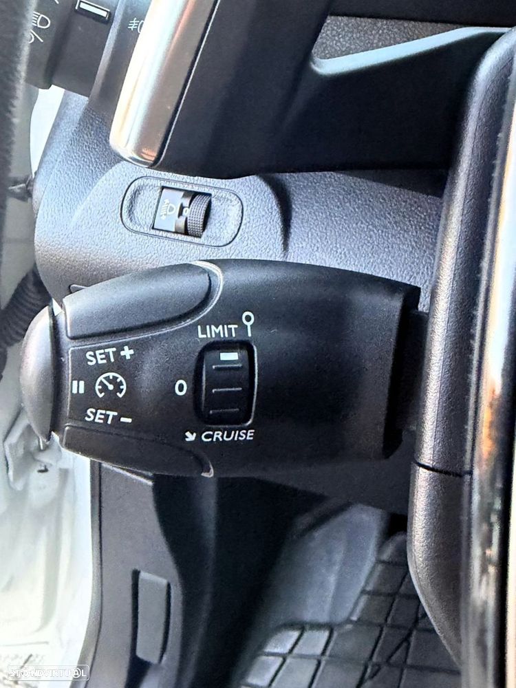 Peugeot Partner 1.5 BlueHDi Standard EAT8 - 15