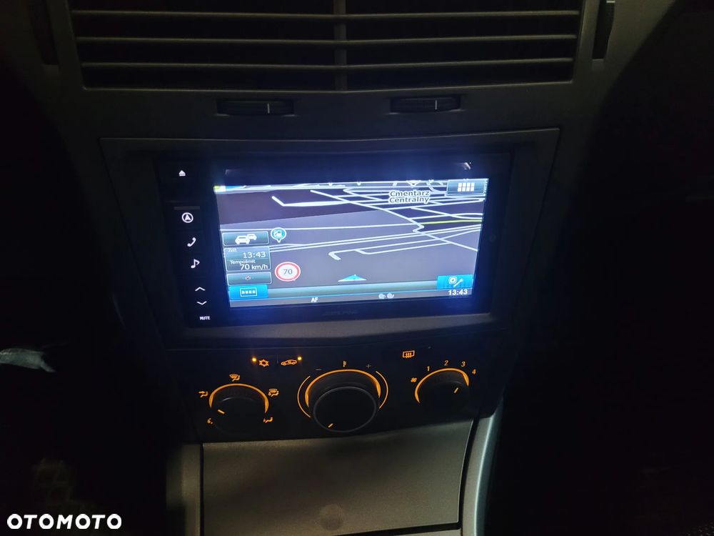 Opel Astra 2.0 Turbo Cosmo - 14