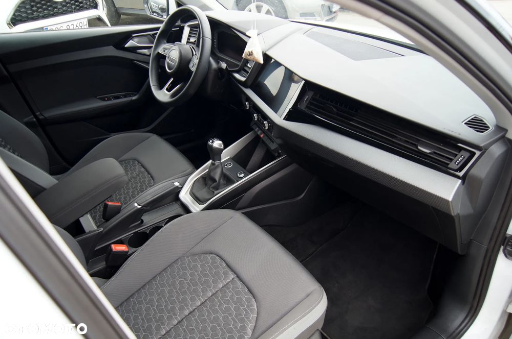 Audi A1 Sportback 25 TFSI advanced - 13