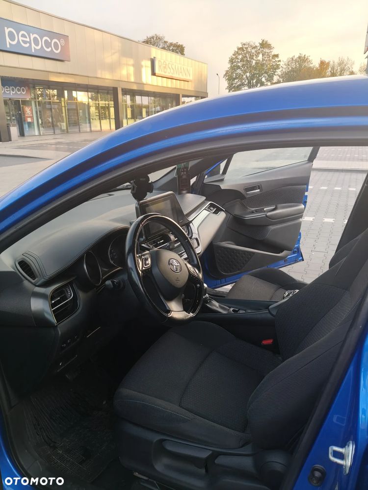 Toyota C-Hr 2016 photo 4