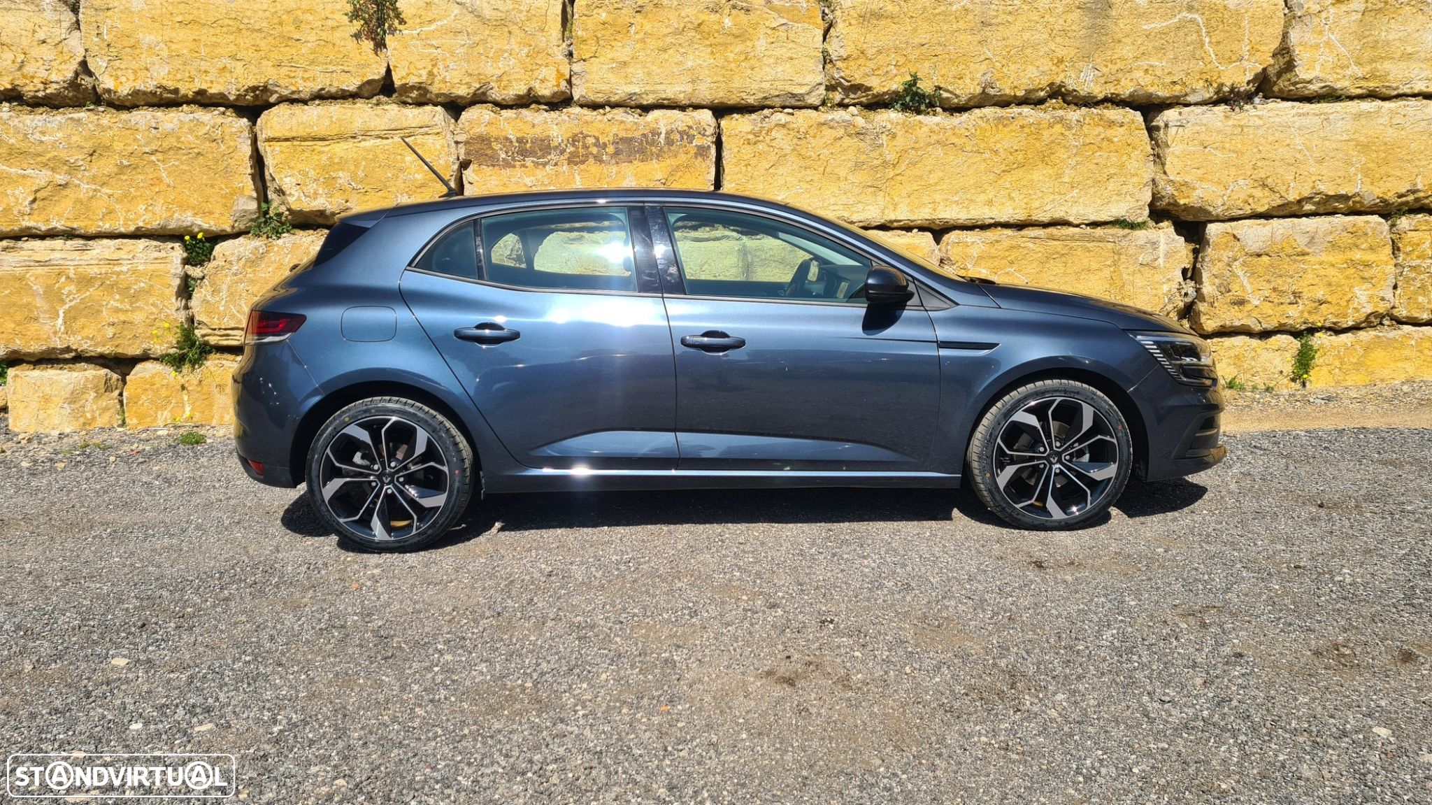 Renault Mégane 1.5 Blue dCi Intens EDC - 4