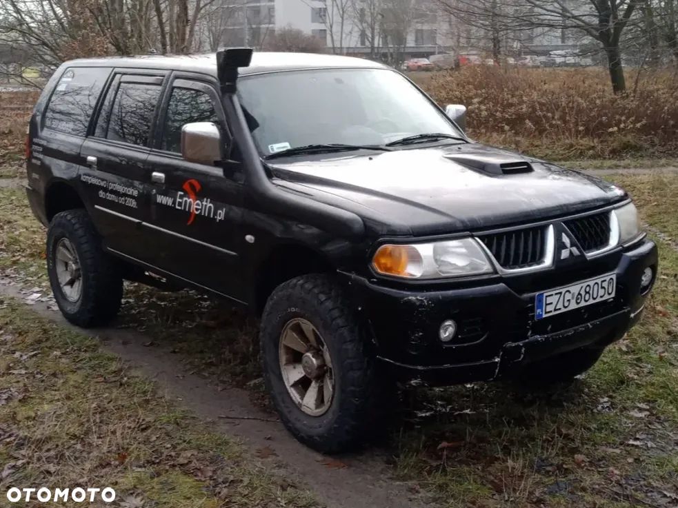 Mitsubishi Pajero Sport - 1