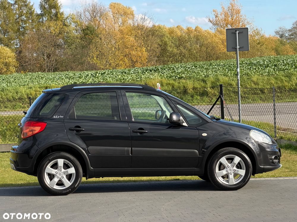 Suzuki SX4 1.6 VVT 4x4 Style - 8