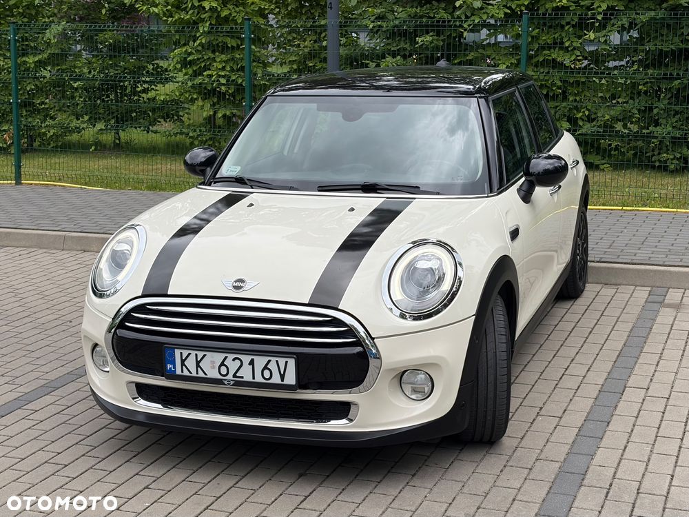 MINI Cooper Standard - 14