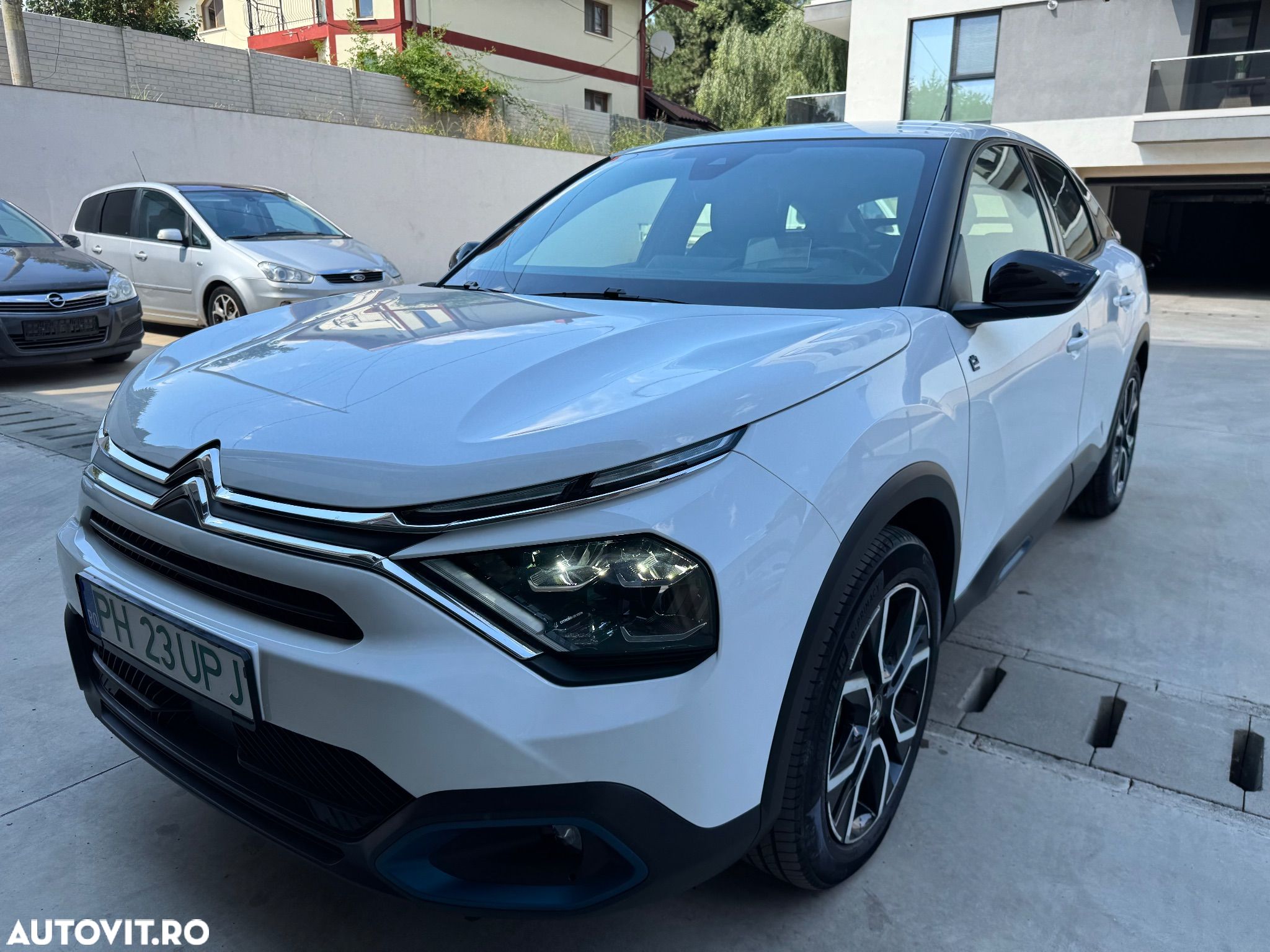 Citroën C4 E-C4 Electric Shine - 1