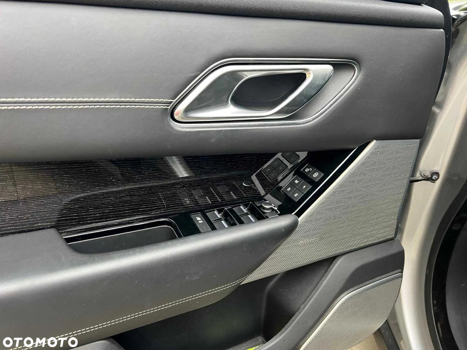 Land Rover Range Rover Velar 2.0 SD4 R-Dynamic SE - 20