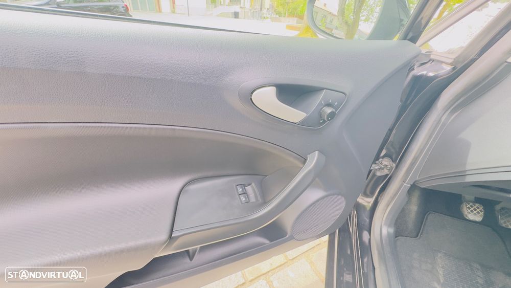 SEAT Ibiza 1.6 TDI Sport DPF - 9