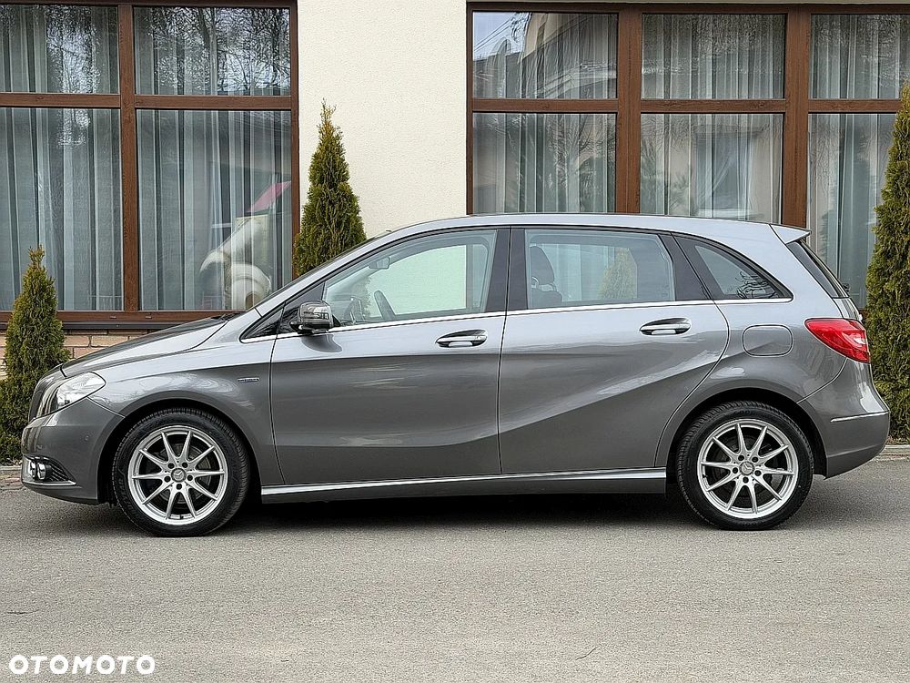 Mercedes-Benz Klasa B 200 7G-DCT Edition - 18