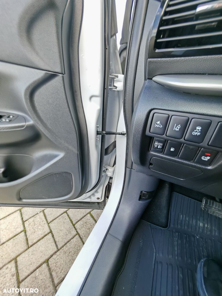 Mitsubishi Eclipse-Cross Plug-In Hybrid 4WD Select - 26
