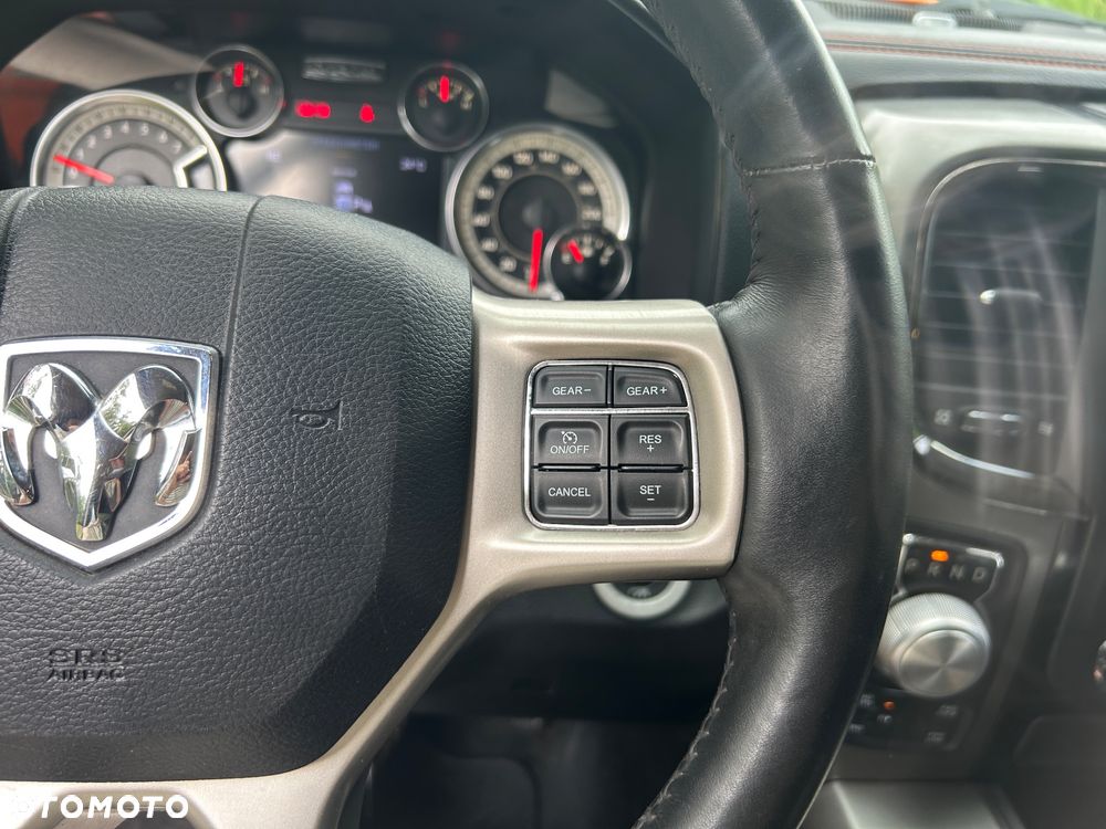 Dodge RAM - 12