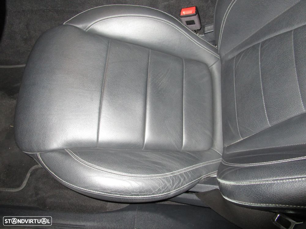 Mercedes-Benz E 220 d 4-Matic All Terrain Avantgarde + - 23