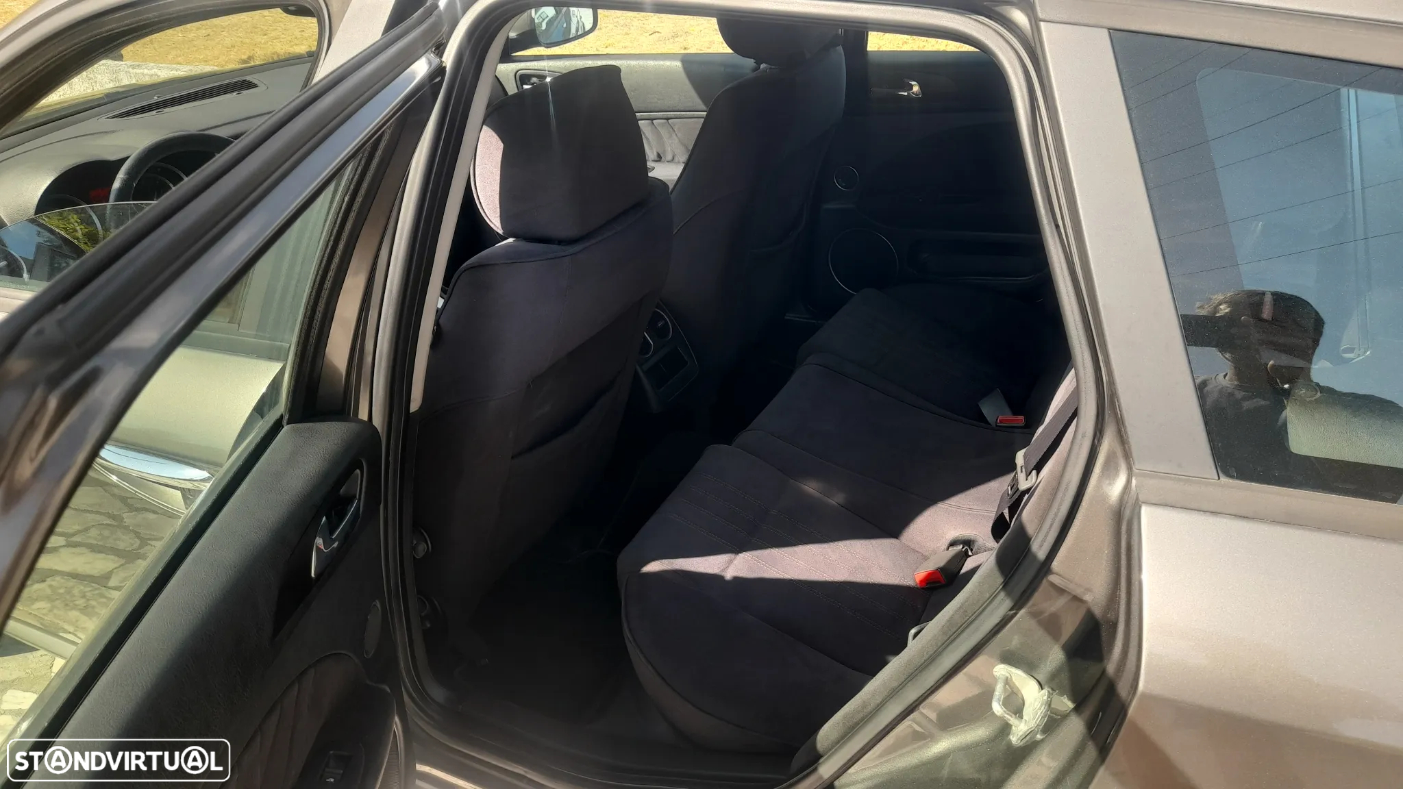 Alfa Romeo 159 Sportwagon 1.9 JTDm 16V Sportiva - 28