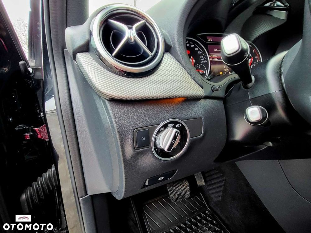 Mercedes-Benz Klasa B - 38