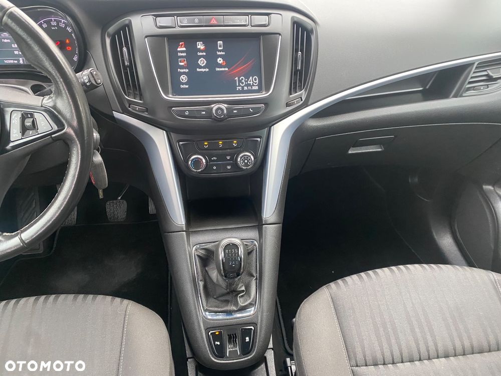 Opel Zafira 1.4 Turbo Business Edition - 20