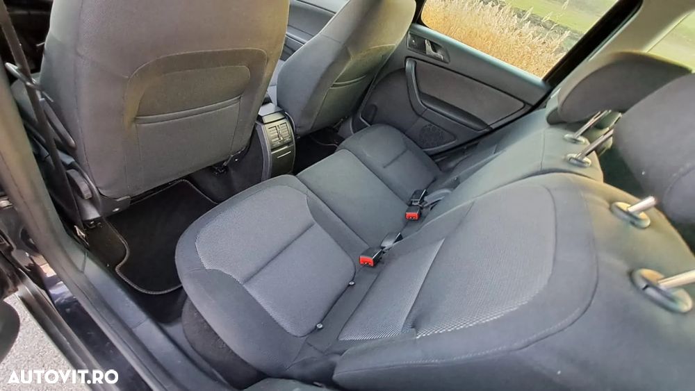 Skoda Yeti 2.0 TDI Elegance Green tec PLUS EDITION - 15