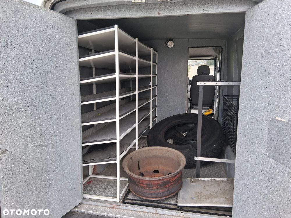 Volkswagen Crafter - 10