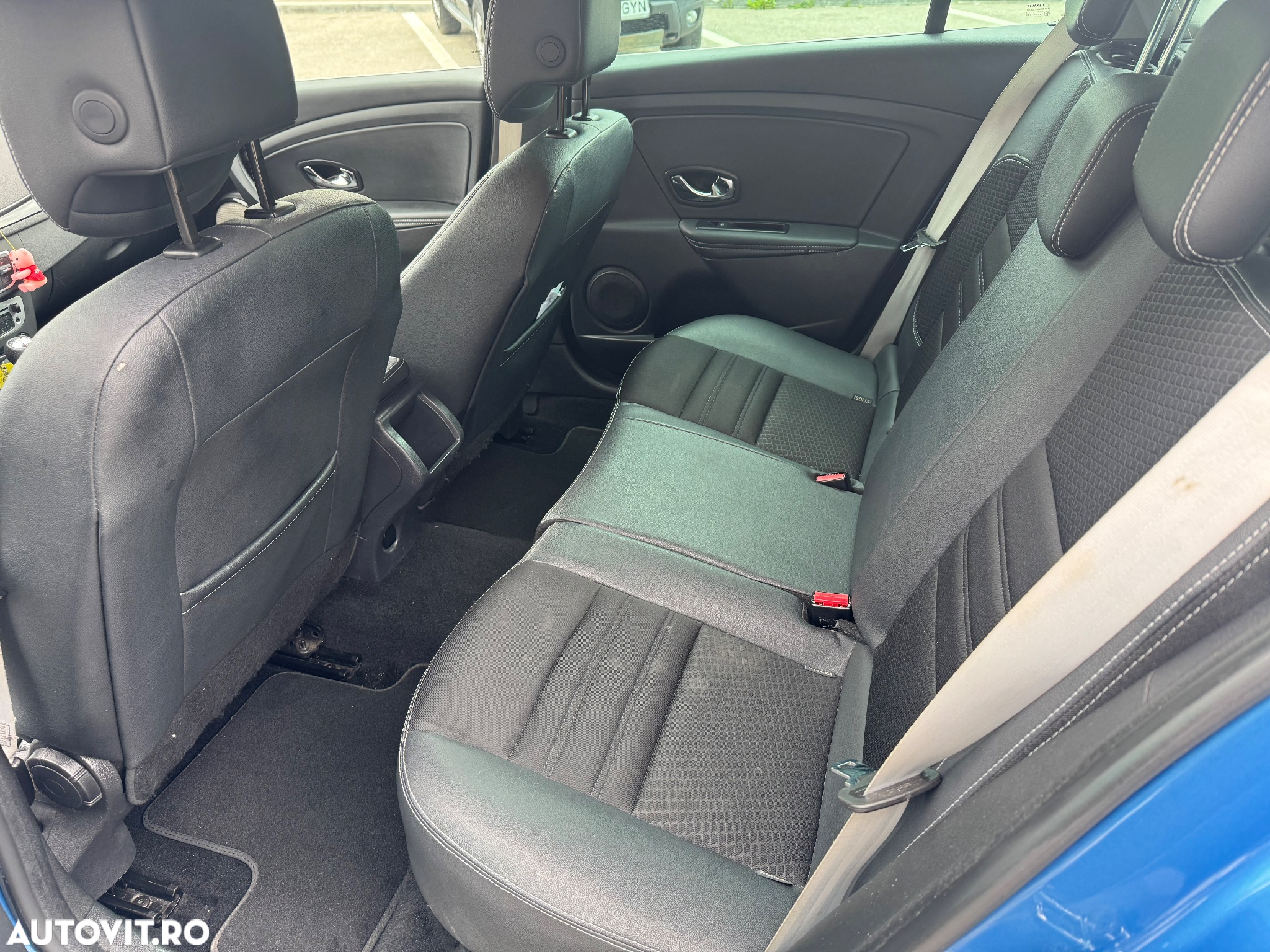 Renault Megane ENERGY TCe 130 BOSE EDITION - 16