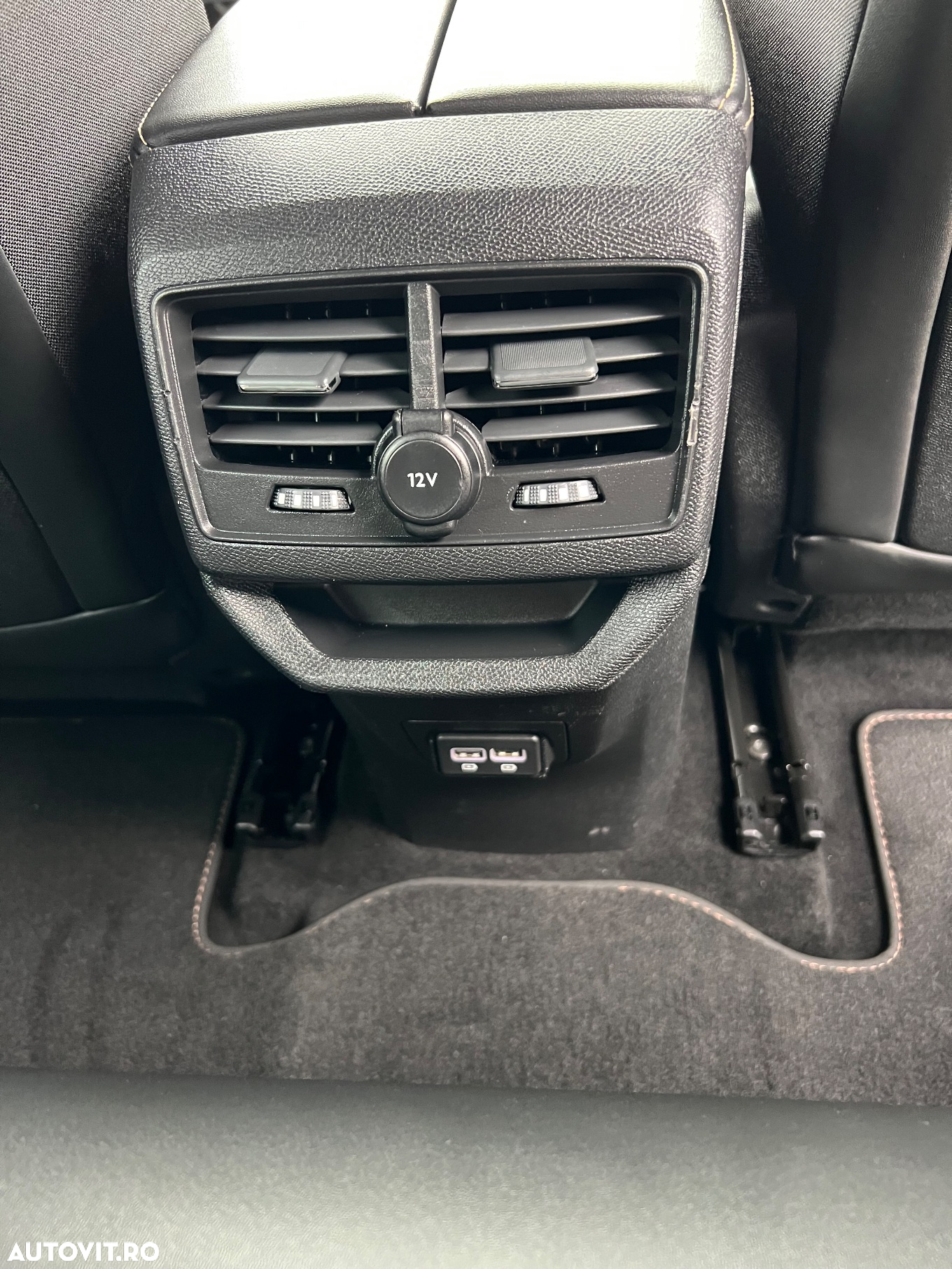 Peugeot 3008 Plug-In Hybrid 225 e-EAT8 GT - 22