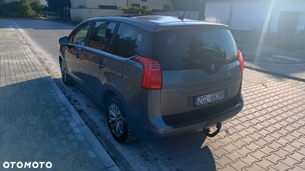 Peugeot 5008 - 6