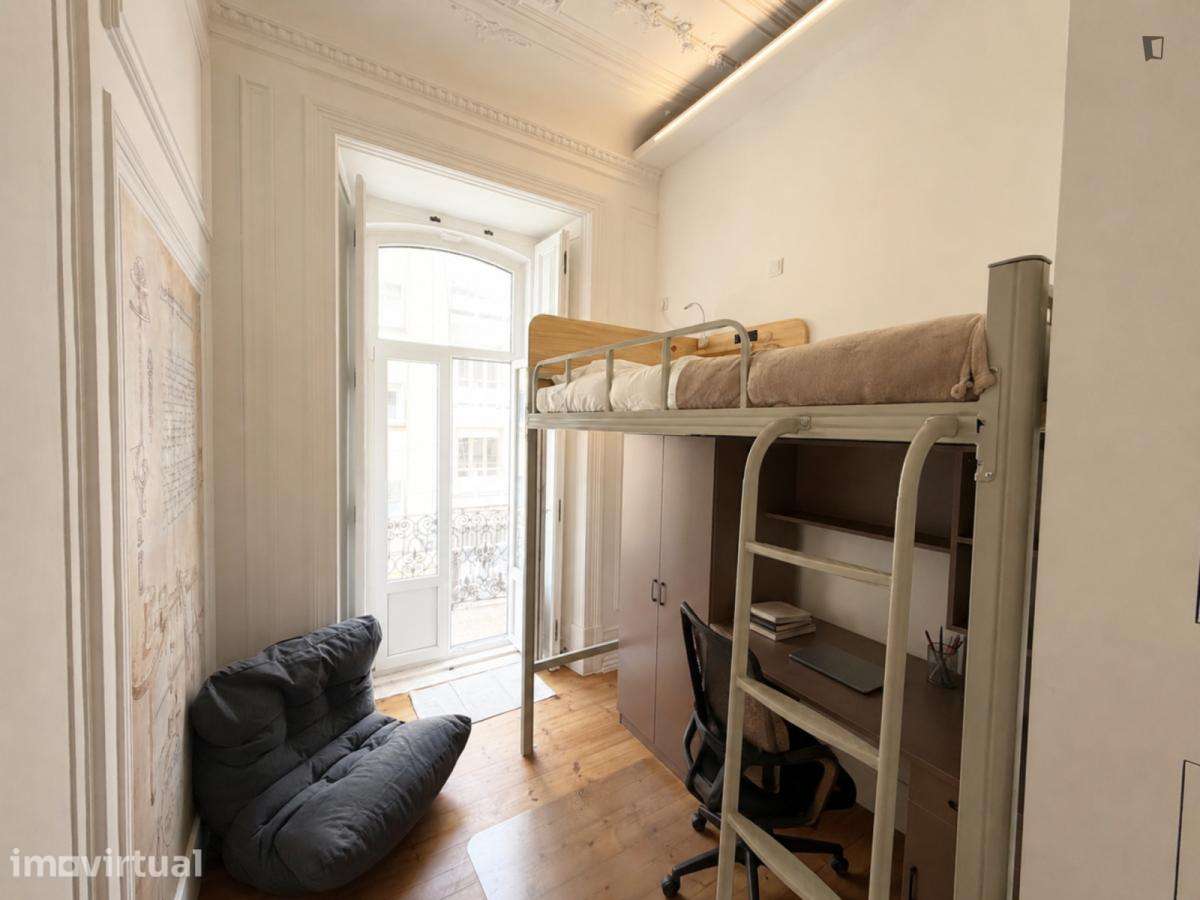 Quarto - localizado em Intendente Lisbon - Grande imagem: 3/12
