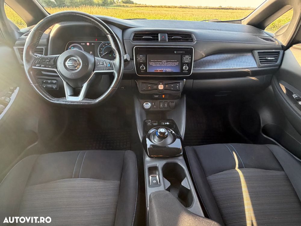 Nissan LEAF 40 kWh N-Connecta - 5