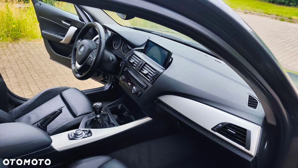 BMW Seria 1 120d Sport Line - 36