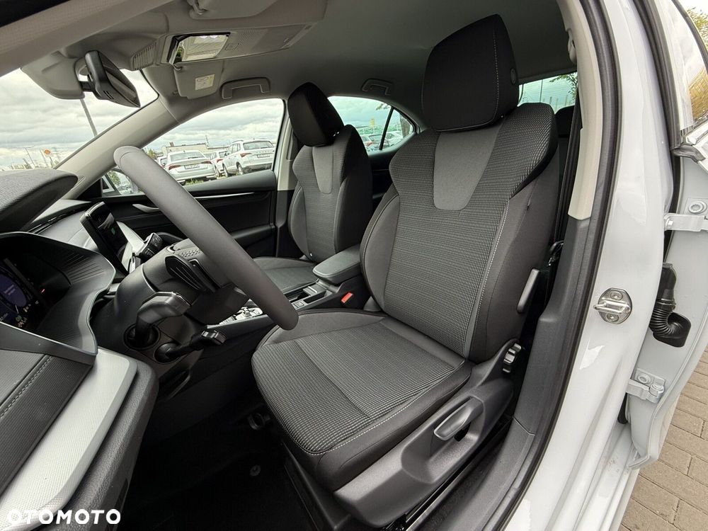 Skoda Octavia 1.5 TSI mHEV Drive Selection DSG - 12