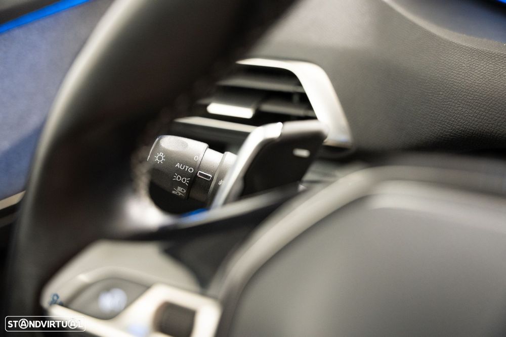 Peugeot 3008 1.5 BlueHDi Allure Pack EAT8 - 25
