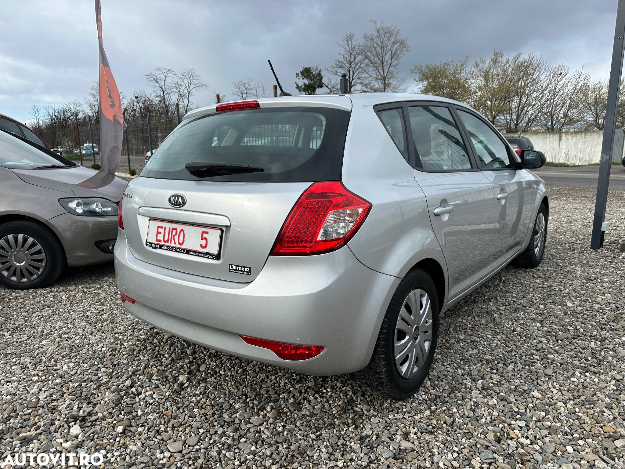 Kia Ceed - 4