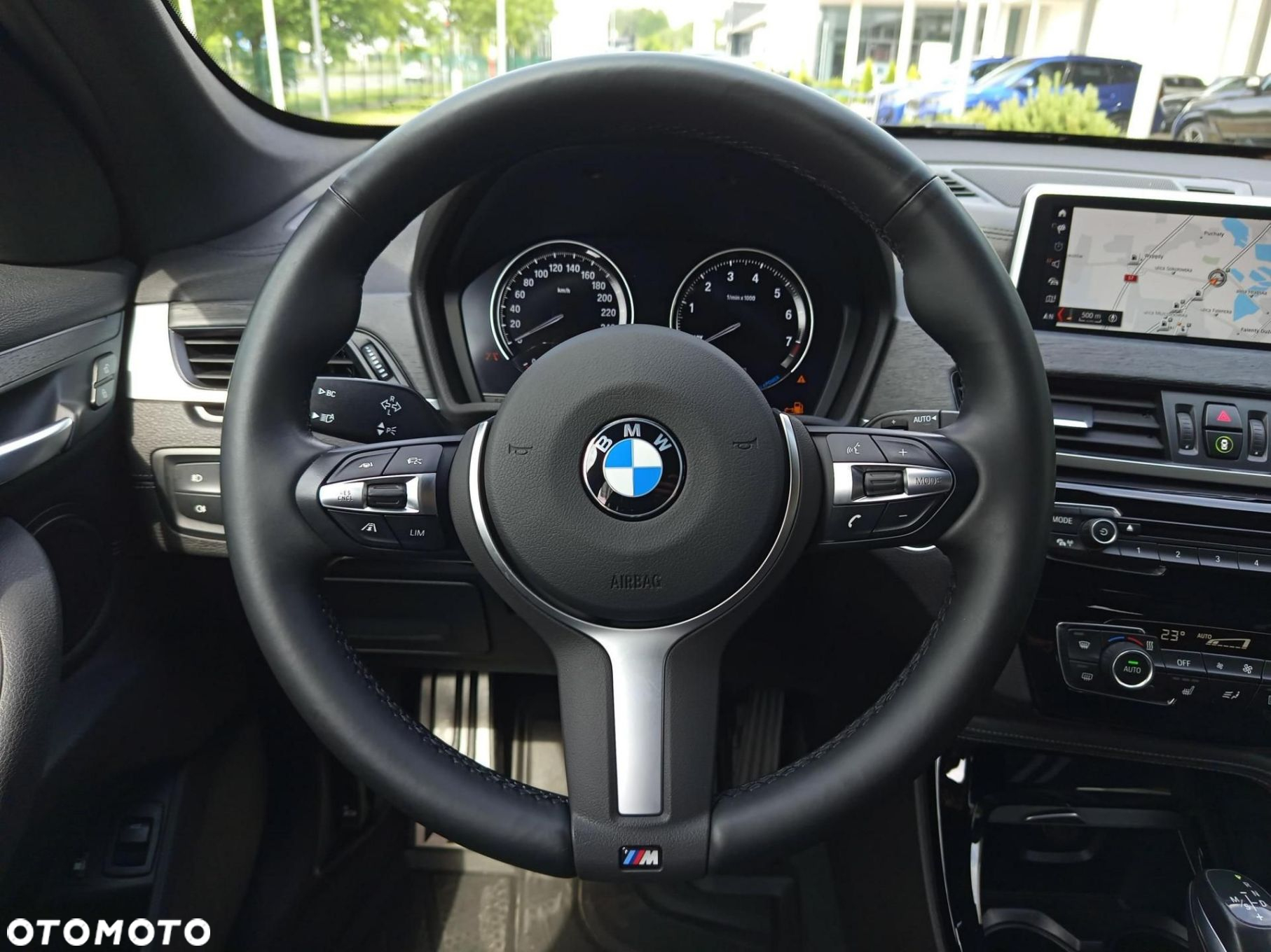 BMW X1 - 11