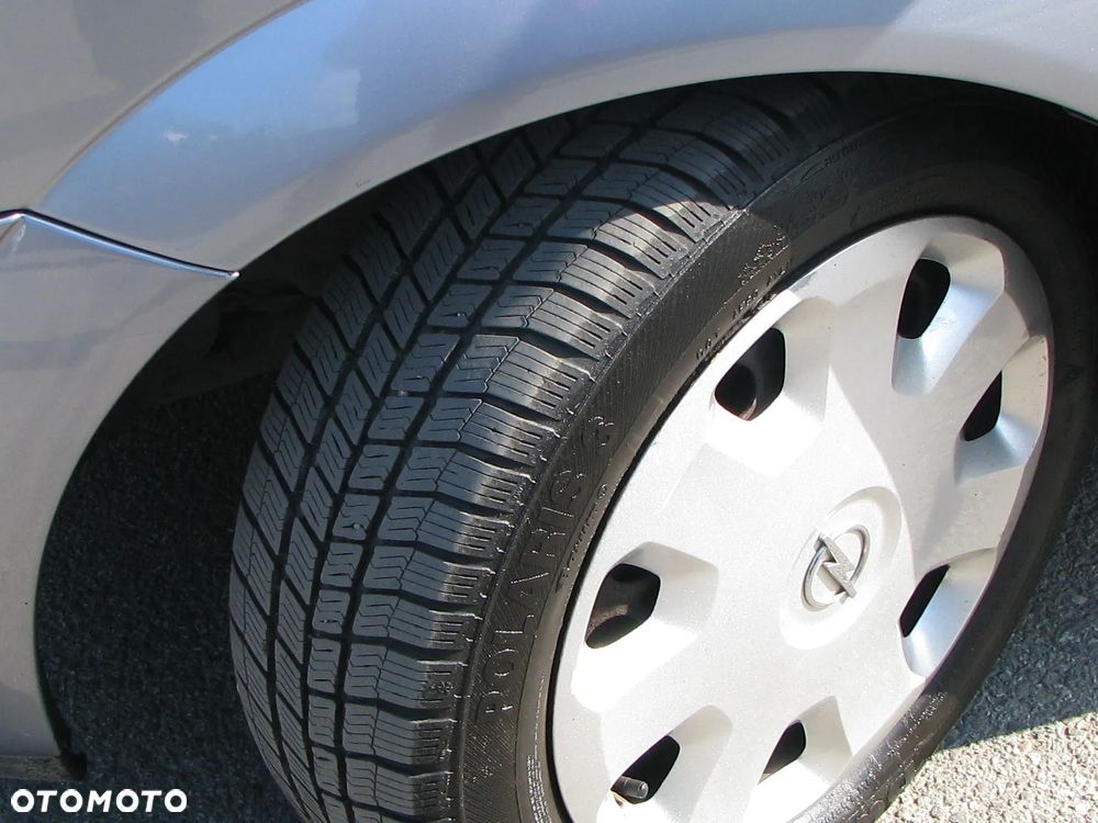 Opel Meriva 1.6 16V (Essentia) - 20