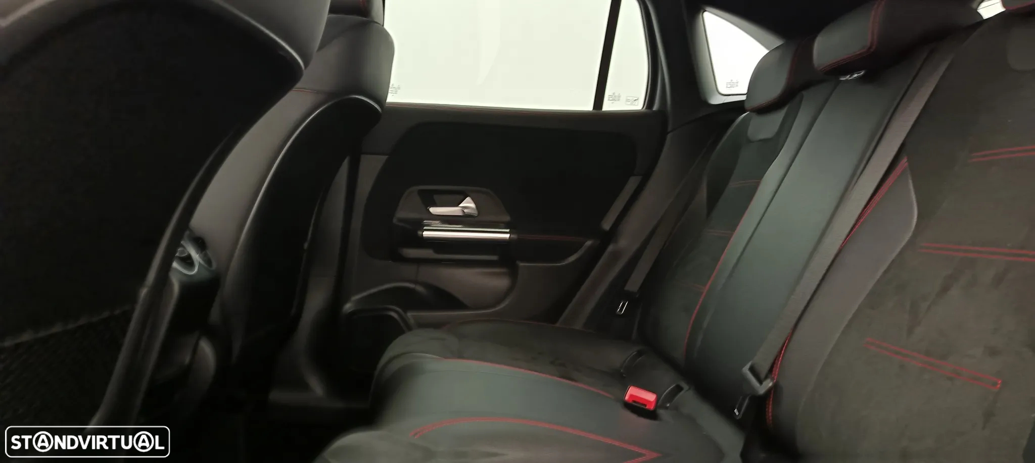 Mercedes-Benz GLA 250 e AMG Line - 29