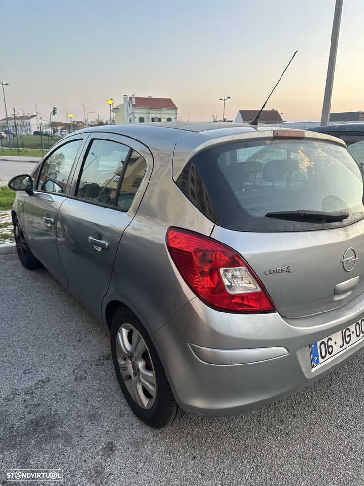 Opel Corsa 1.3 CDTI Enjoy EcoFLEX - 2