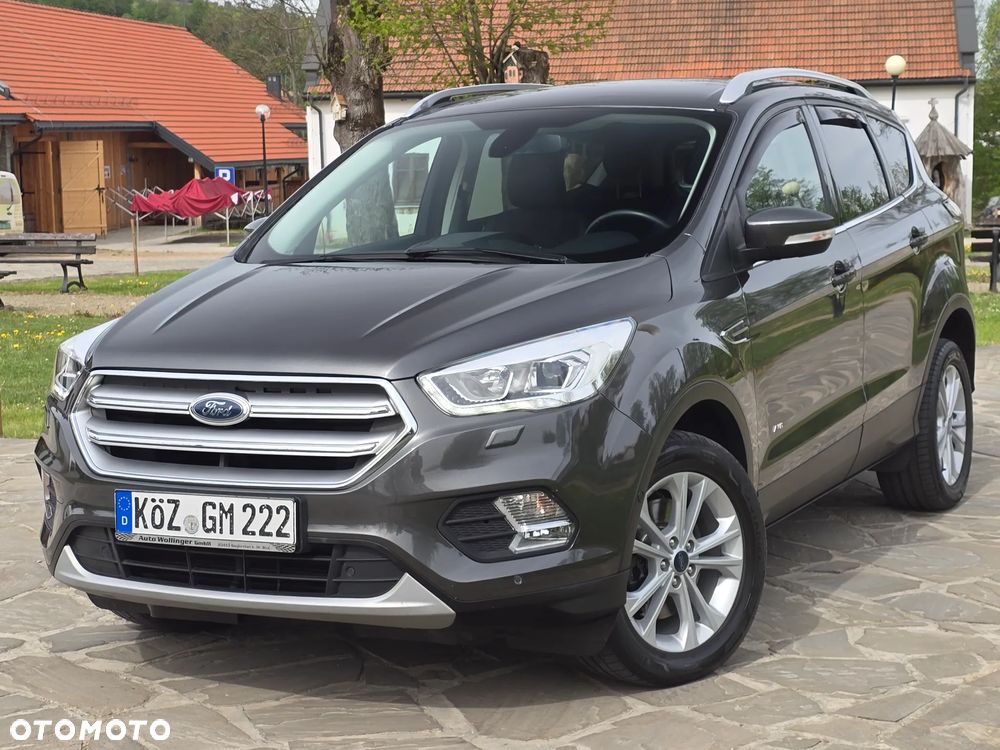Ford Kuga 2.0 TDCi 4x4 Titanium - 38