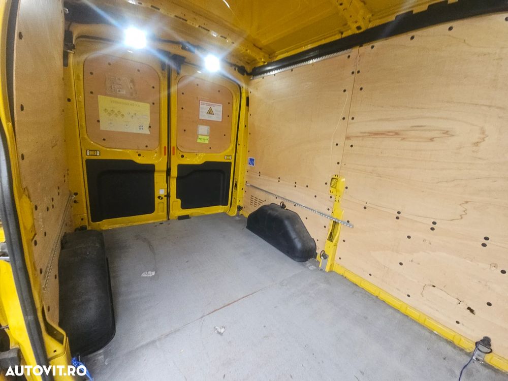 Ford Transit - 4