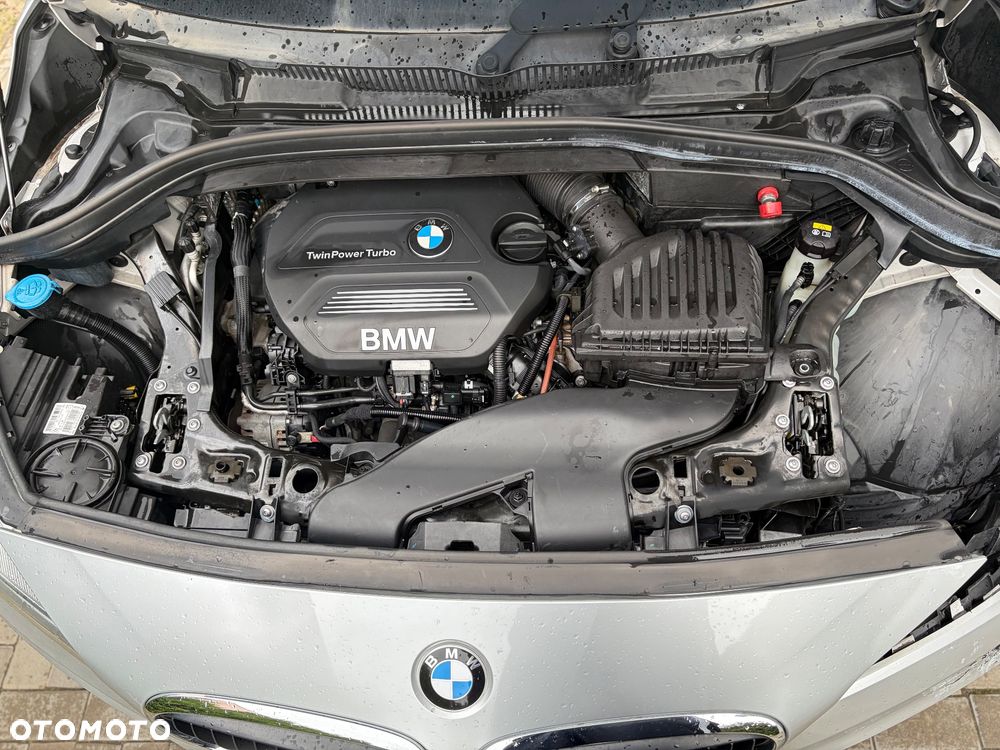 BMW Seria 2 218d - 15