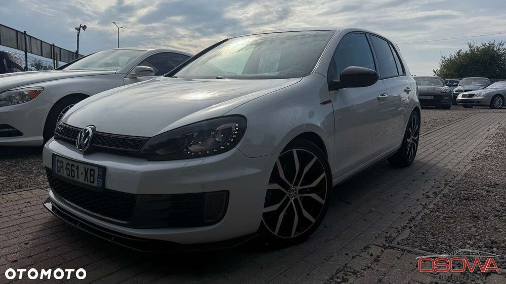 Volkswagen Golf - 6