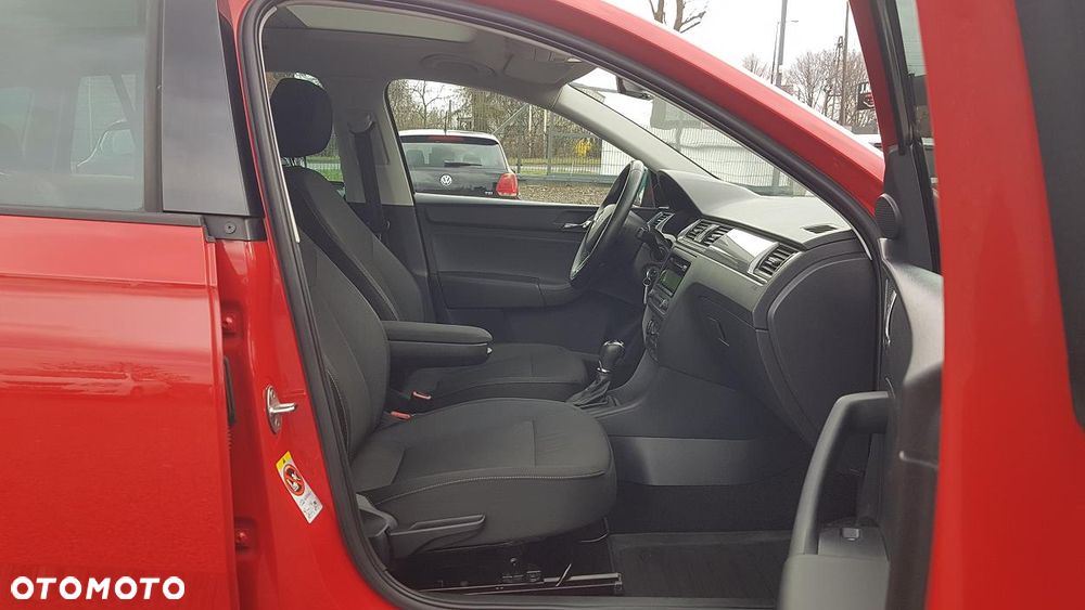 Skoda RAPID 1.4 TSI DSG Ambition - 28