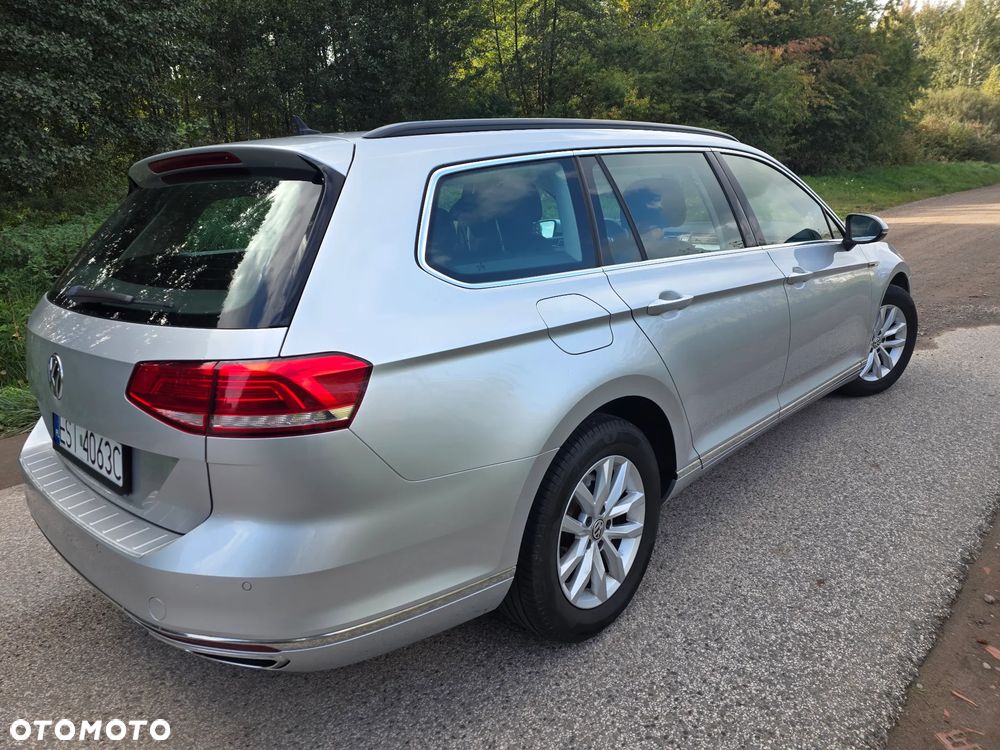 Volkswagen Passat - 5