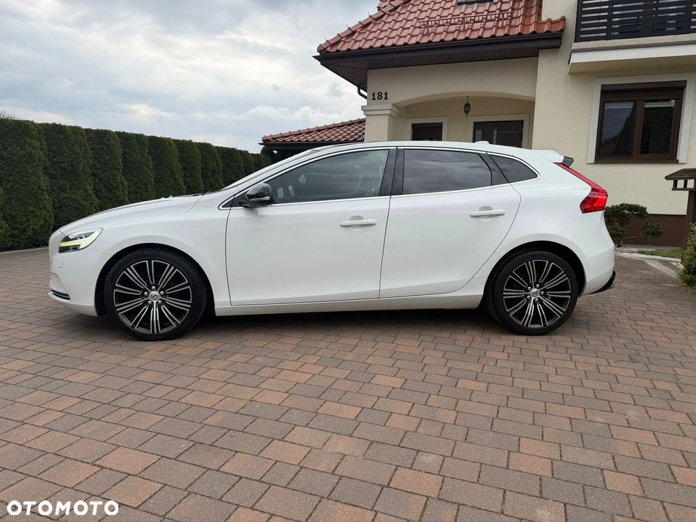 Volvo V40 D2 Inscription - 2